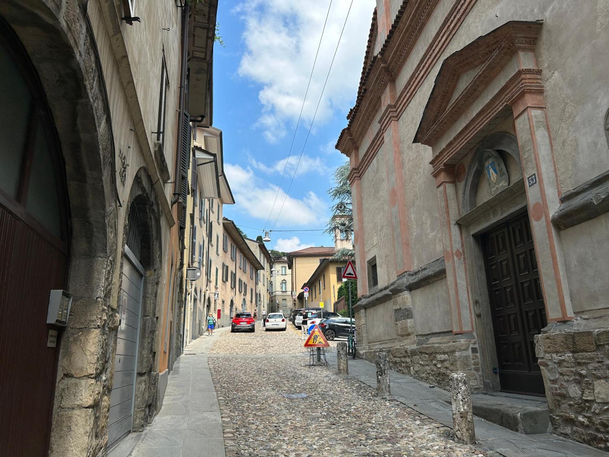 Alessandro 82 - Immobili E Soluzioni Rent Bergamo Kültér fotó
